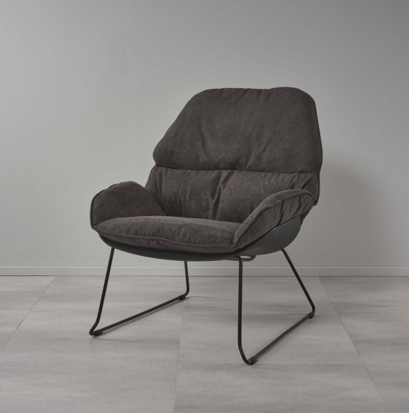 Relax-Sessel mit schwarzem Bezug und Metallgestell