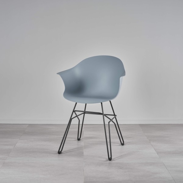 NOÉ Stuhl mit schwarzem Metallgestell | 4